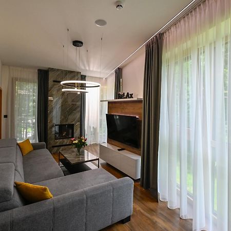 Hotel Ovruc - Rodinny Apartman 111 Strbske Pleso ภายนอก รูปภาพ