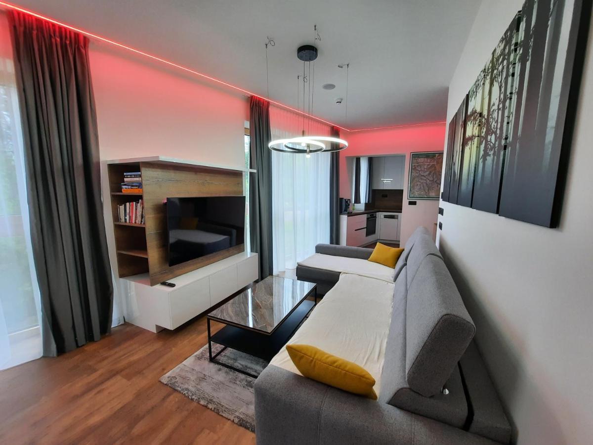 Hotel Ovruc - Rodinny Apartman 111 Strbske Pleso ภายนอก รูปภาพ
