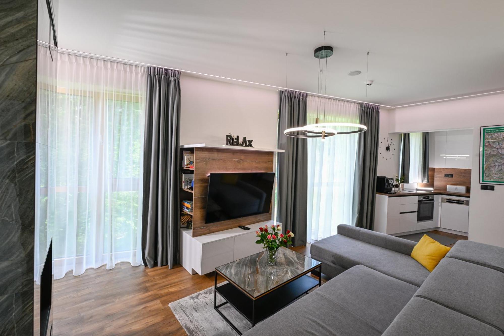 Hotel Ovruc - Rodinny Apartman 111 Strbske Pleso ภายนอก รูปภาพ